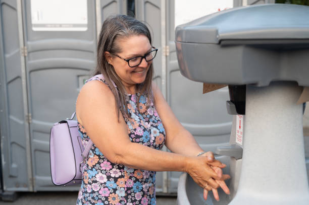 Best Portable toilet rental cost  in Albers, IL